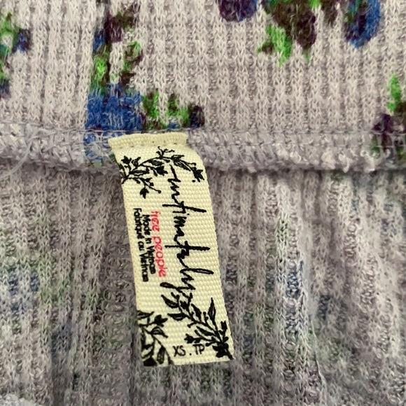 Free People shorts XS - Picture 2 of 3